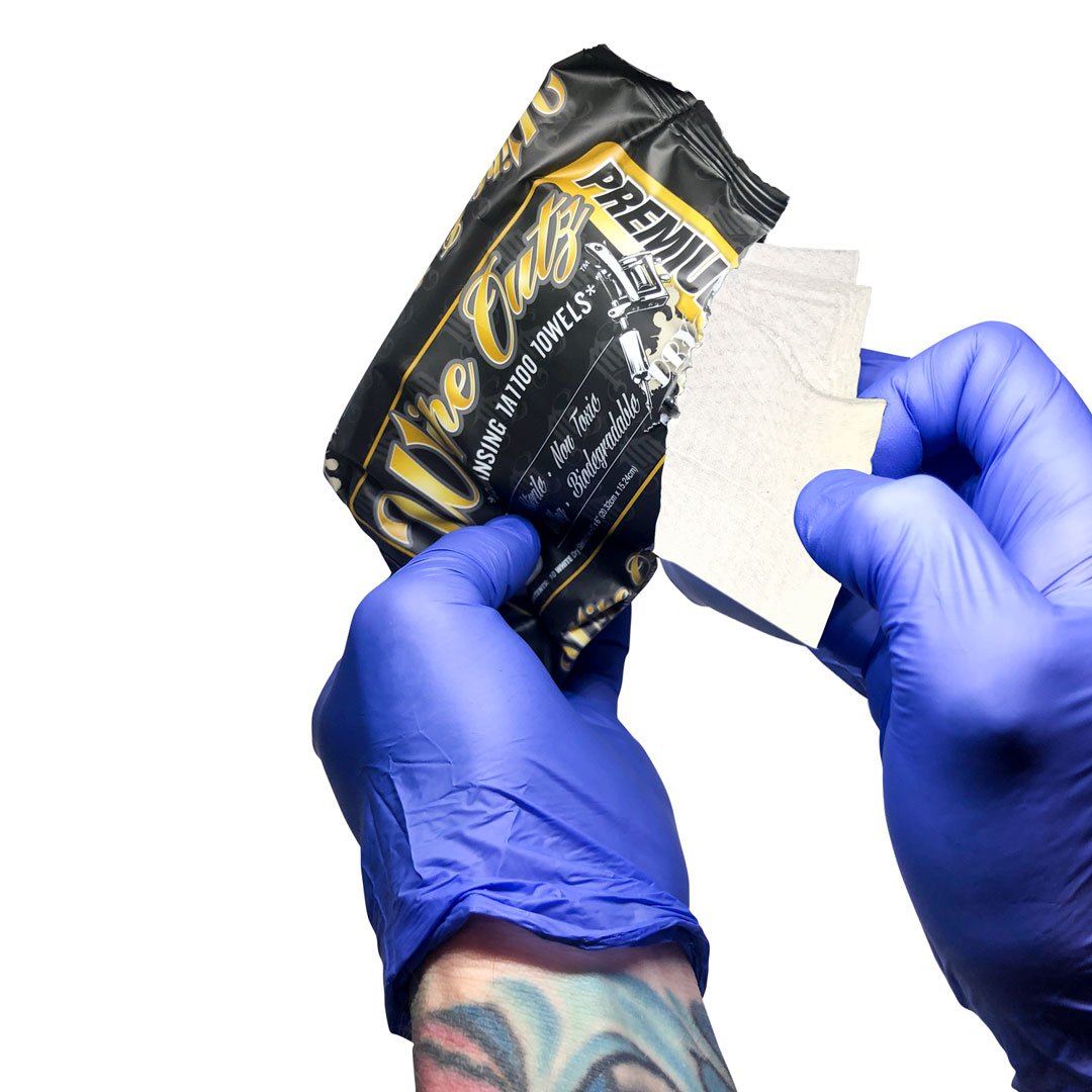 Wipe Outz Dry Cleansing Tattoo Towels - White