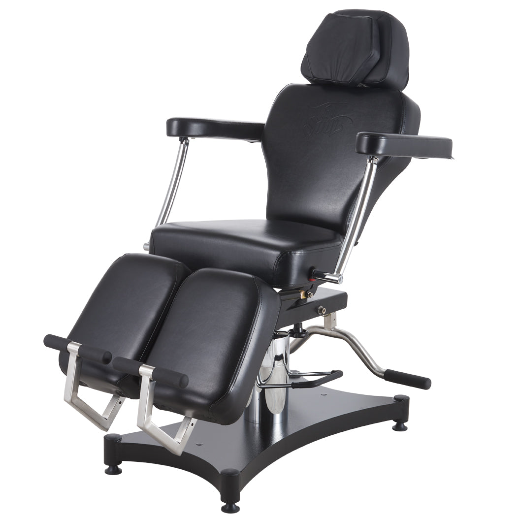 The Oros 680 Tattoo Client Chair with the new barber footrest accessory in place. 